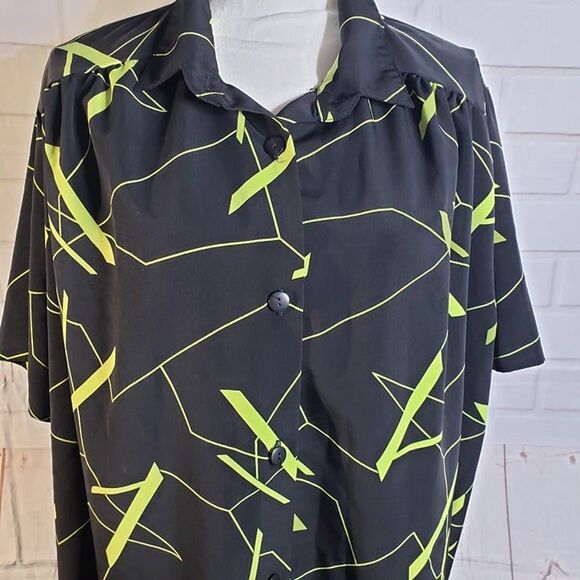 A Personal Touch Black with Chartreuse Printed Button Blouse womens 1X Comfy - Picture 1 of 8